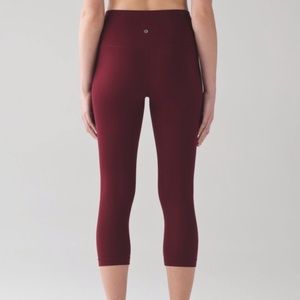Lululemon align maroon crop size 4